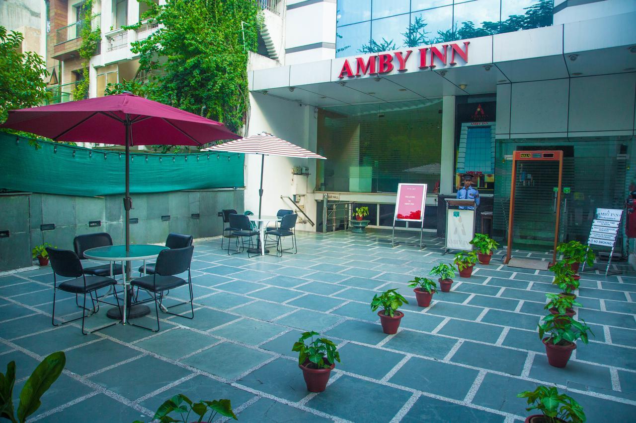 Hotel Amby Inn Nova Deli Exterior foto